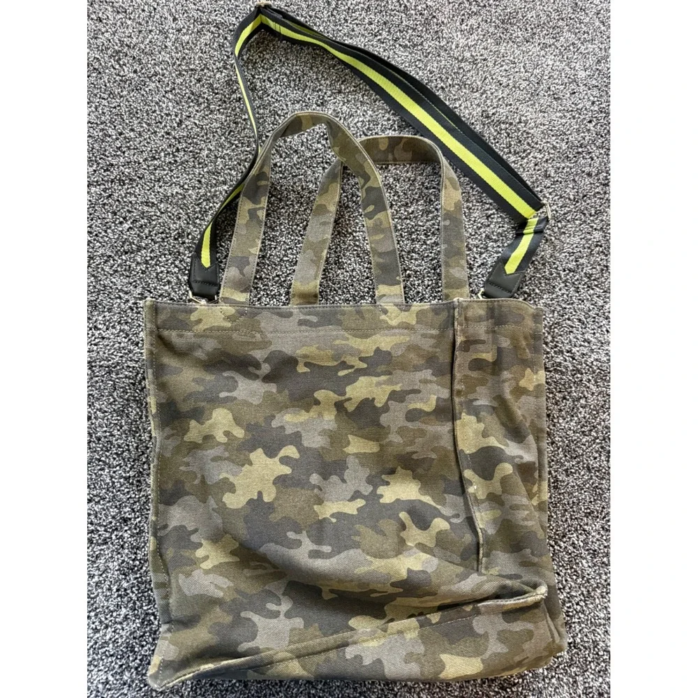 Stoney Clover Lane Camo Canvas Tote Bag Crossbody Stripe Pink Polka Dot Lining